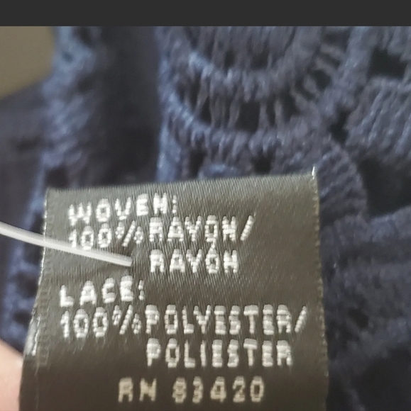 August Silk Top Vest Blue Tiered Crochet-Contrast Vest Open Front - Picture 6 of 8